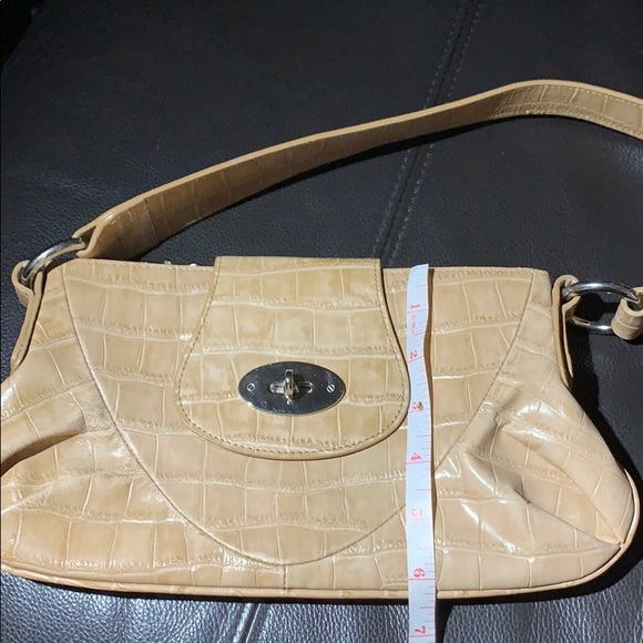 Daniel Shoulder Bag - Picture 6 of 6